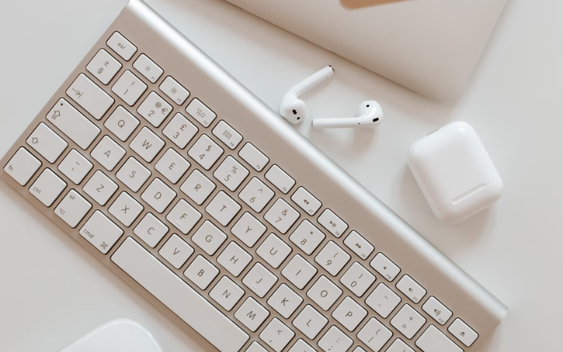 AirPods to a Mac Computer