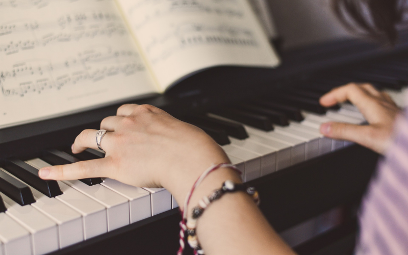 Best Piano Pop Songs for Adults